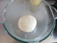 金枪鱼洋葱手撕包的做法步骤11